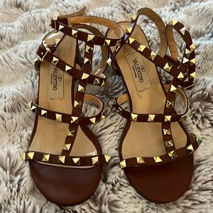 Designer inspired item! Not authentic.